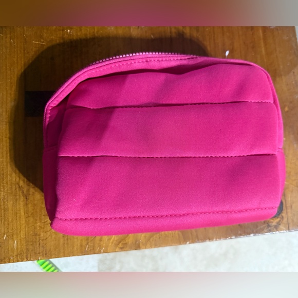 ❤️ 3/$25 Sephora Pink Cosmetics Bag - Picture 1 of 4